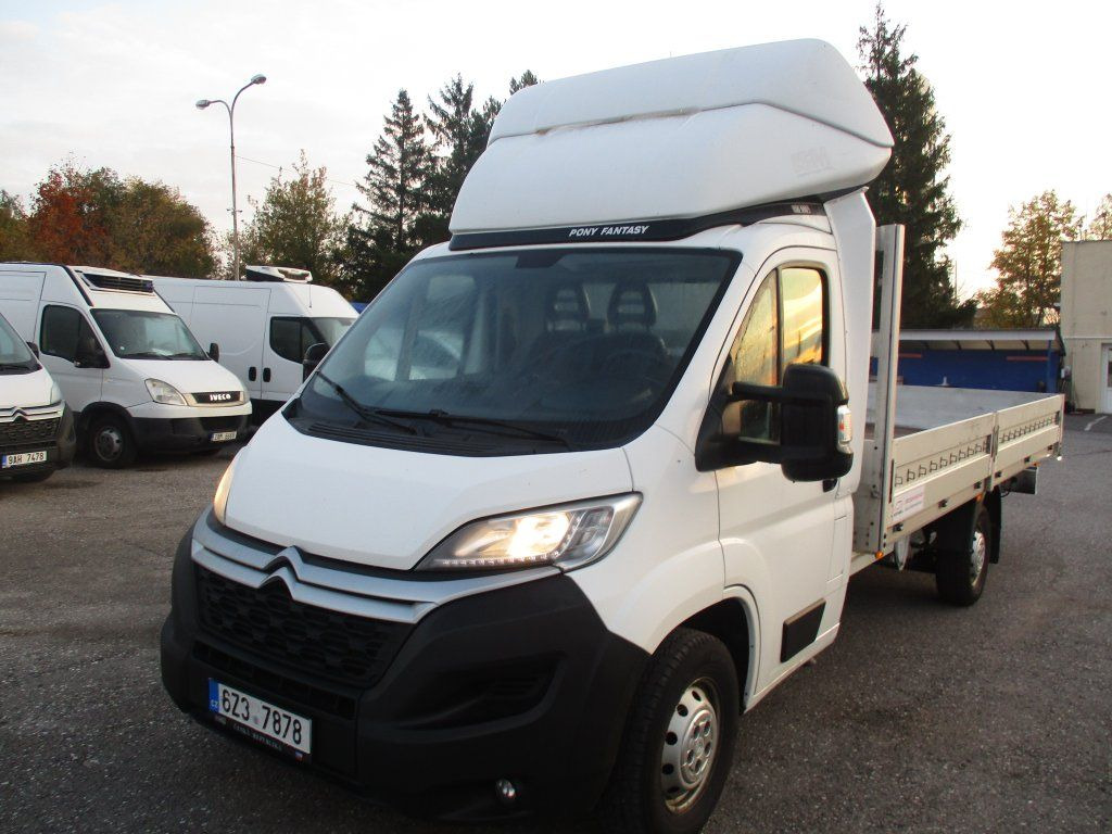 Citroën Jumper 2,0 BlueHDi Citroën Jumper 2,0 BlueHDi - Комбе со отворен сандак: слика 1 Citroën Jumper 2,0 BlueHDi Citroën Jumper 2,0 BlueHDi - Комбе со отворен сандак: слика 1