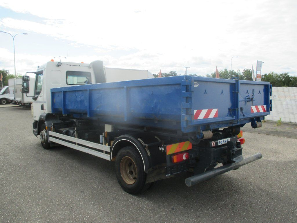 DAF LF 12.250 - Камион со кука за подигање: слика 3 DAF LF 12.250 - Камион со кука за подигање: слика 3