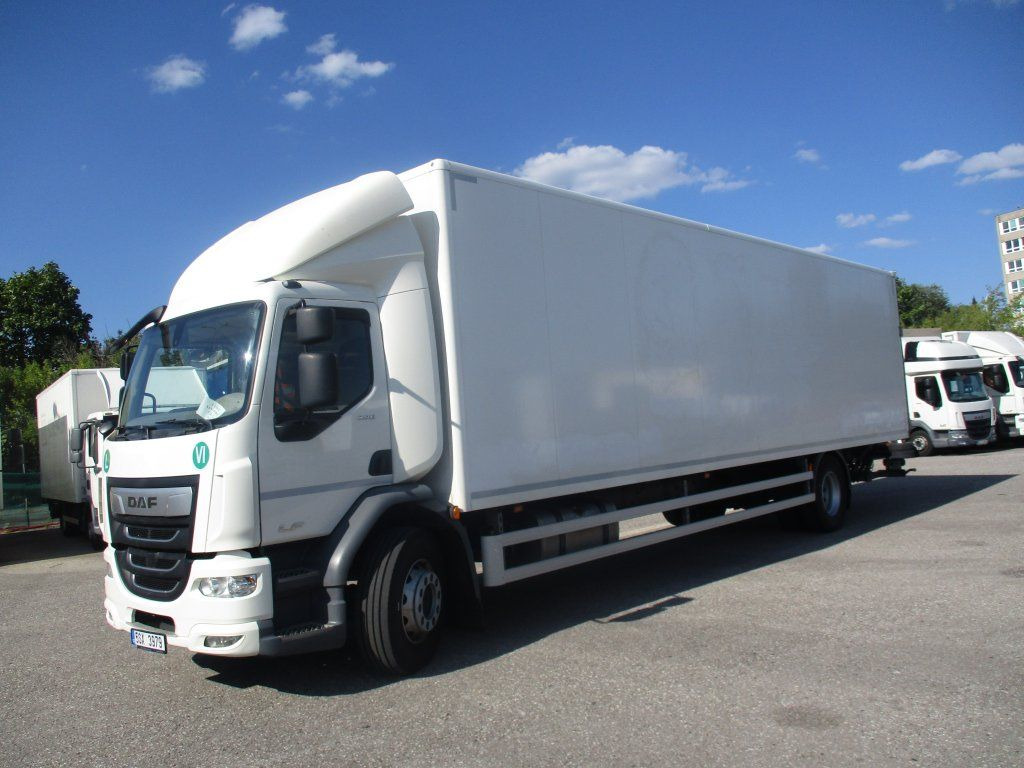 DAF LF 18.290 - Камион сандучар: слика 1 DAF LF 18.290 - Камион сандучар: слика 1