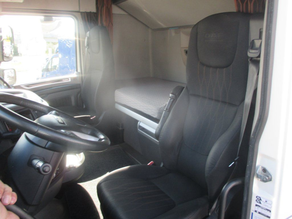 DAF XF 480, 6x2, - Камион сандучар: слика 5 DAF XF 480, 6x2, - Камион сандучар: слика 5