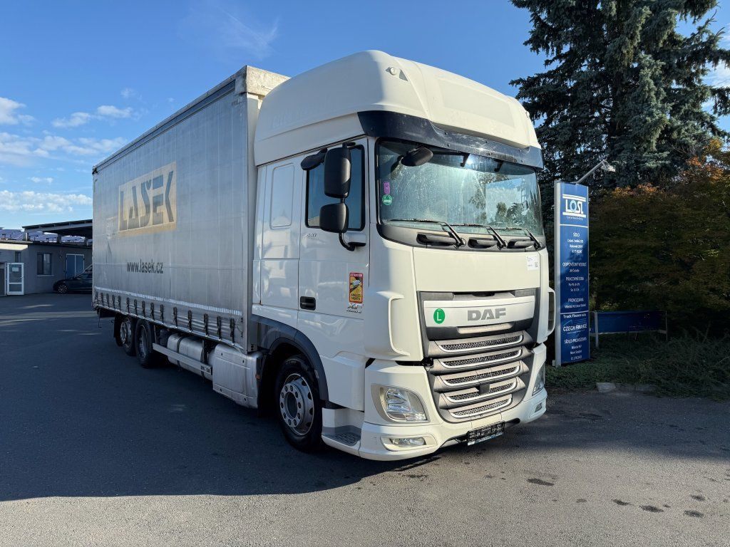 DAF XF440 EURO 6 6x2 - Камион со церада: слика 2 DAF XF440 EURO 6 6x2 - Камион со церада: слика 2