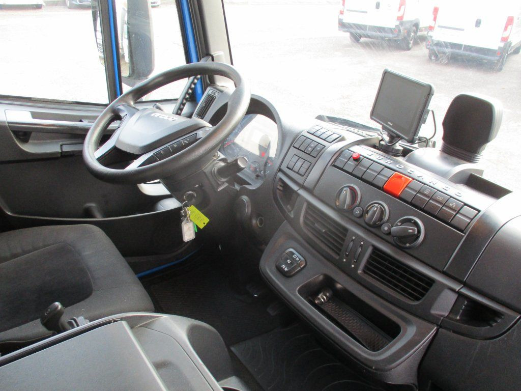 Iveco 120E25 mit LBW Iveco 120E25 mit LBW - Камион сандучар: слика 5 Iveco 120E25 mit LBW Iveco 120E25 mit LBW - Камион сандучар: слика 5
