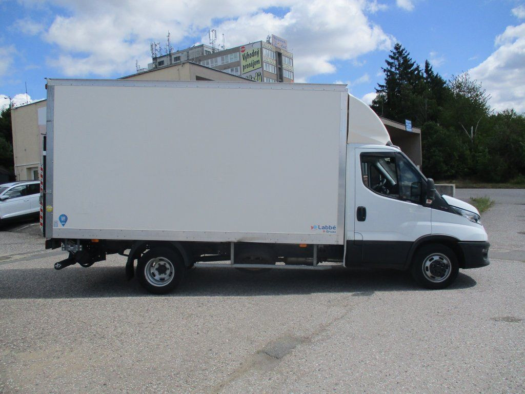 Iveco 35C16 Daily 3,0l - Комбе фургон: слика 4 Iveco 35C16 Daily 3,0l - Комбе фургон: слика 4