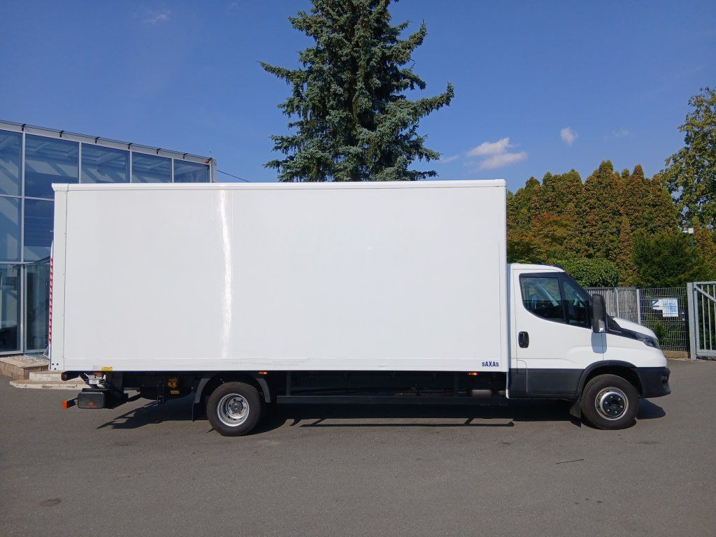 Iveco 72-210 (70C210) - Комбе фургон: слика 4 Iveco 72-210 (70C210) - Комбе фургон: слика 4