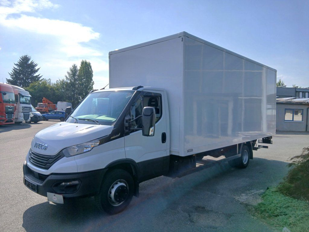 Iveco 72-210 (70C210) - Комбе фургон: слика 2 Iveco 72-210 (70C210) - Комбе фургон: слика 2