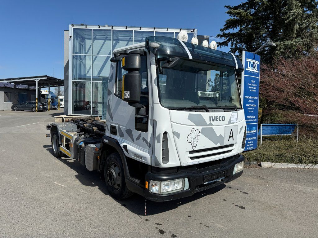 Iveco 75E18 EURO 4 - Камион со кука за подигање: слика 2 Iveco 75E18 EURO 4 - Камион со кука за подигање: слика 2