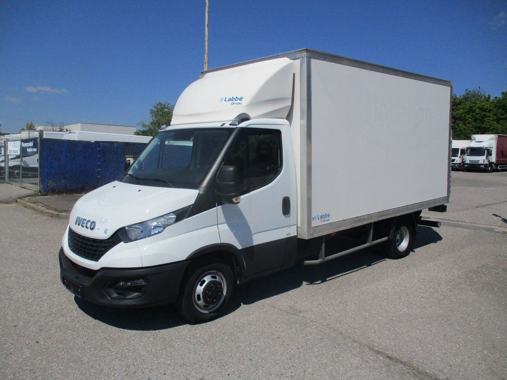 Iveco Daily 35C16 3.0 - Комбе фургон: слика 1 Iveco Daily 35C16 3.0 - Комбе фургон: слика 1