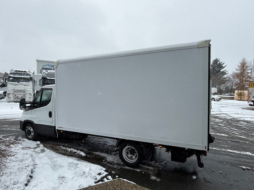 Iveco Daily 35C16 - Комбе фургон: слика 5 Iveco Daily 35C16 - Комбе фургон: слика 5