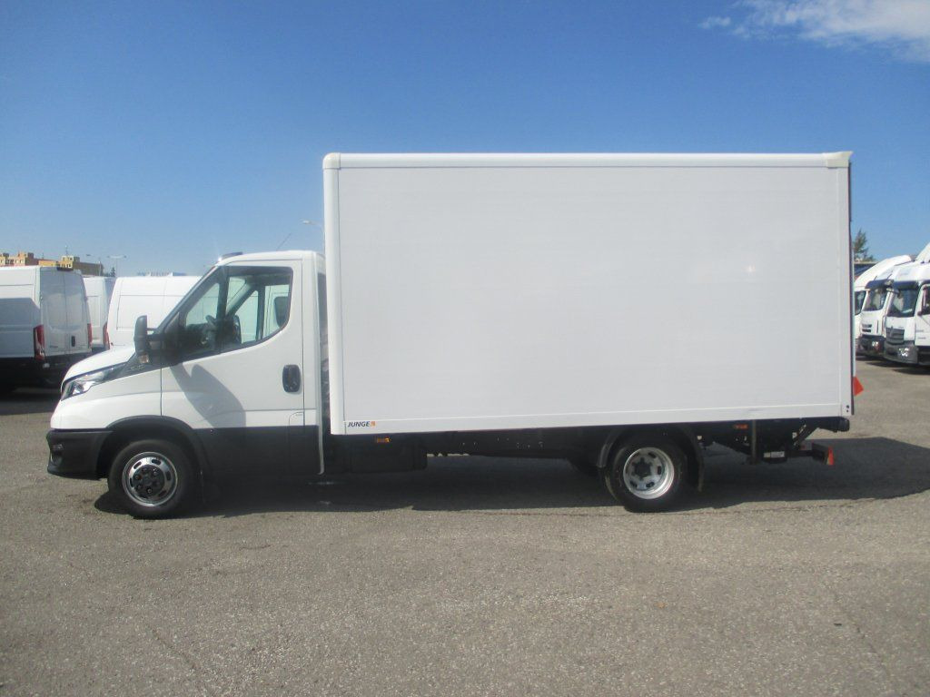 Iveco Daily 35C16 - Комбе фургон: слика 5 Iveco Daily 35C16 - Комбе фургон: слика 5