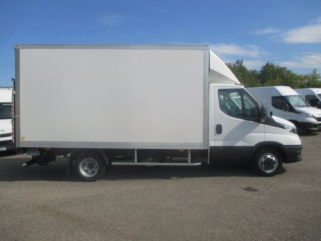 Iveco Daily 35C16 - Комбе фургон: слика 5 Iveco Daily 35C16 - Комбе фургон: слика 5