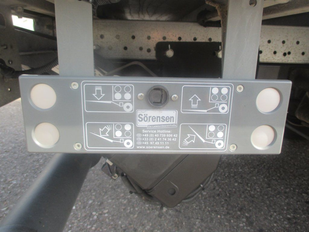 Комбе фургон Iveco Daily 35C16: слика 14