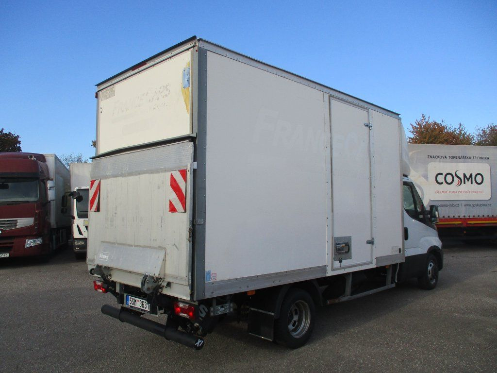 Iveco Daily 35C16 , Höhe 2,3m - Комбе фургон: слика 3 Iveco Daily 35C16 , Höhe 2,3m - Комбе фургон: слика 3
