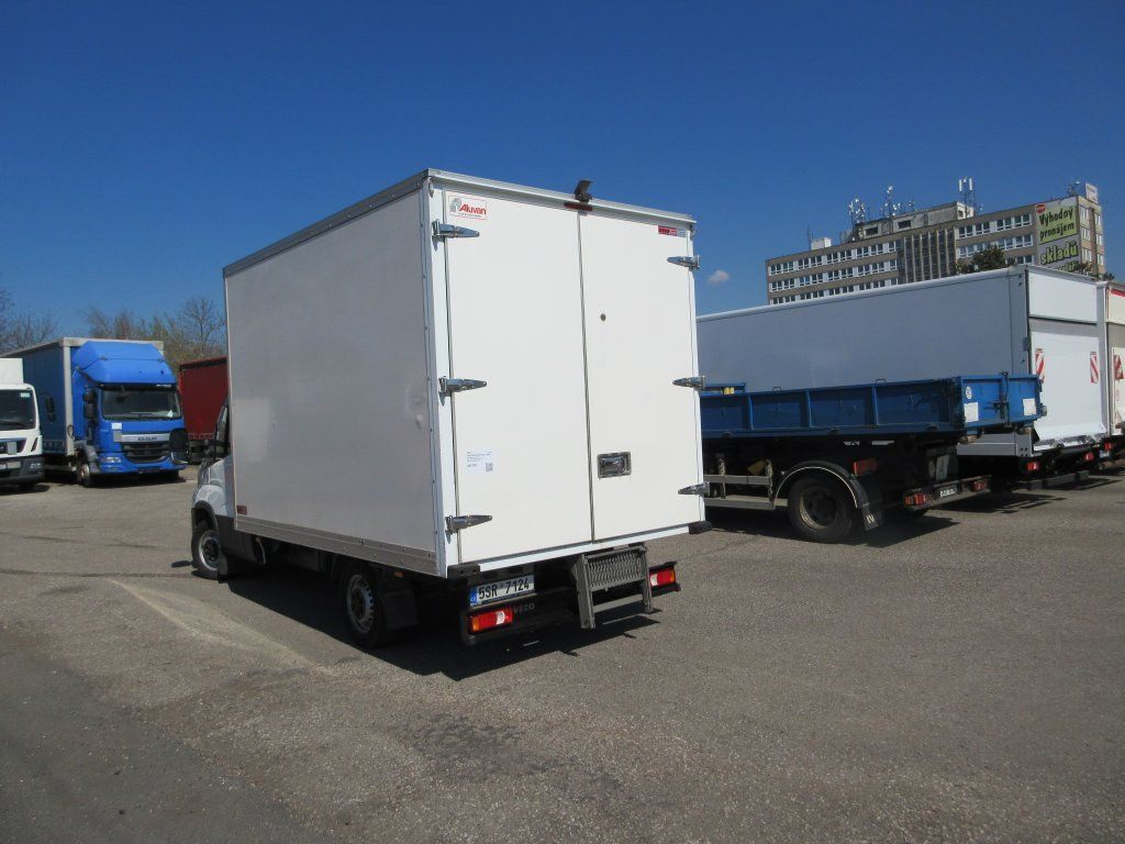 Iveco Daily 35S14V D - Комбе фургон: слика 3 Iveco Daily 35S14V D - Комбе фургон: слика 3