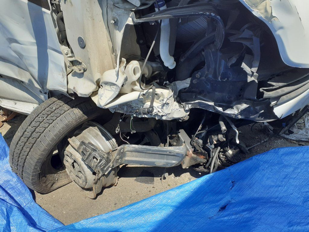 Iveco Daily 35S16 mit LBW DAMAGED - Комбе фургон: слика 4 Iveco Daily 35S16 mit LBW DAMAGED - Комбе фургон: слика 4