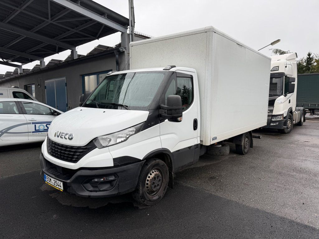 Iveco Daily 35S16 mit LBW ENGINE DEFECT - Комбе фургон: слика 1 Iveco Daily 35S16 mit LBW ENGINE DEFECT - Комбе фургон: слика 1