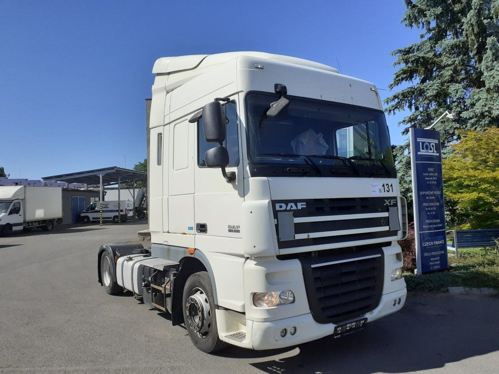 DAF XF105.460 EEV MEGA/lowdeck - Камион влекач: слика 2 DAF XF105.460 EEV MEGA/lowdeck - Камион влекач: слика 2