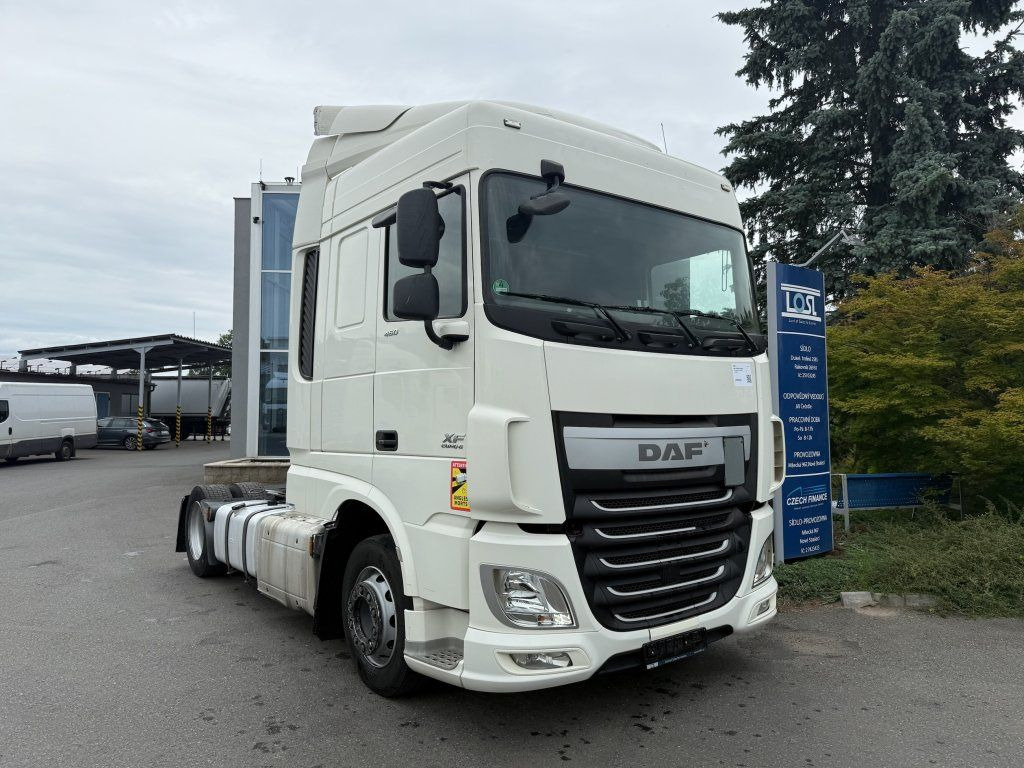 DAF XF460 EURO 6 MEGA/lowdeck - Камион влекач: слика 2 DAF XF460 EURO 6 MEGA/lowdeck - Камион влекач: слика 2