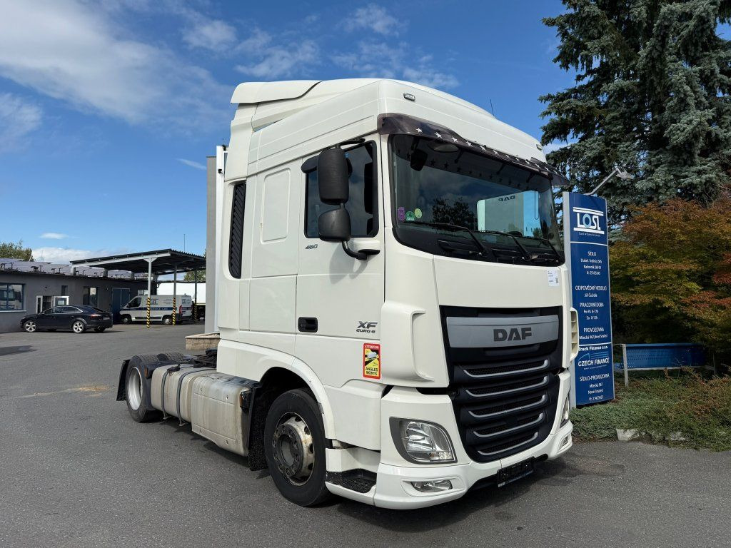 DAF XF460 EURO 6 MEGA/lowdeck - Камион влекач: слика 2 DAF XF460 EURO 6 MEGA/lowdeck - Камион влекач: слика 2