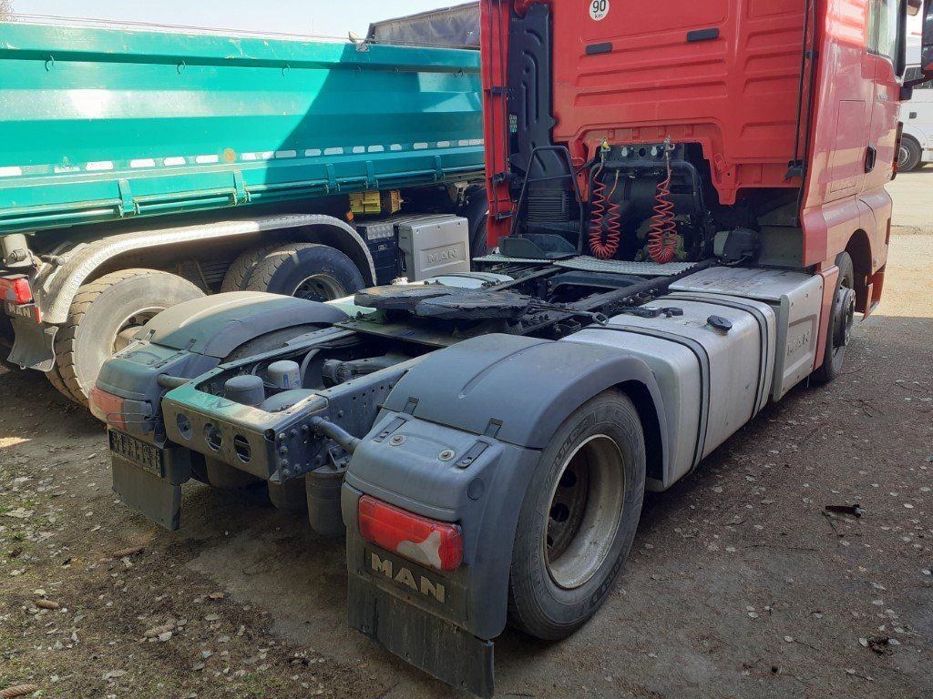 MAN TGX18.460 XLX Motorschaden/engine damage - Камион влекач: слика 3 MAN TGX18.460 XLX Motorschaden/engine damage - Камион влекач: слика 3