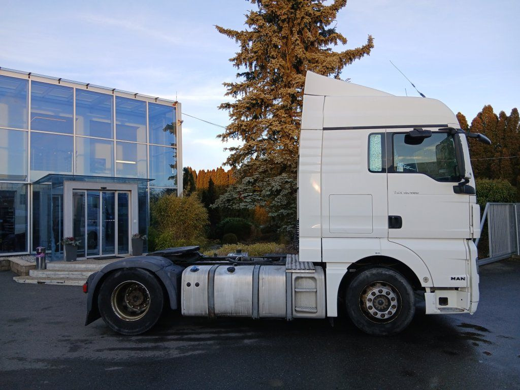 MAN TGX18.480 XLX Euro 5 EEV standard manual - Камион влекач: слика 4 MAN TGX18.480 XLX Euro 5 EEV standard manual - Камион влекач: слика 4