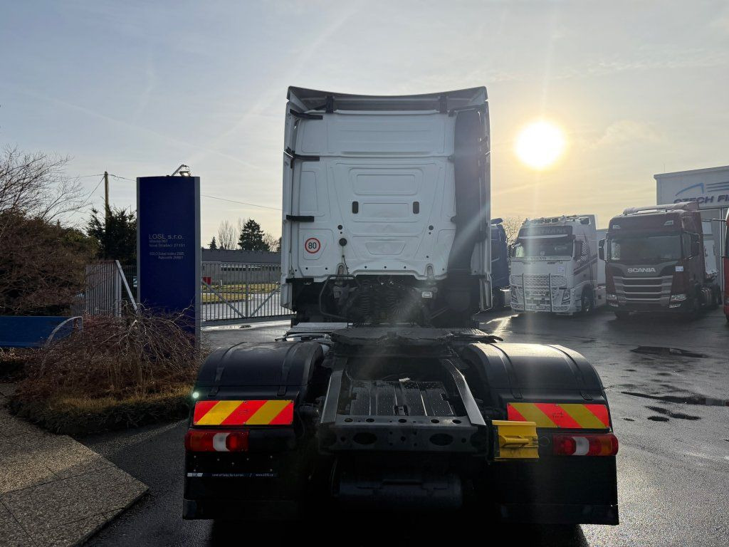 Mercedes-Benz 1845 Actros EURO 6 - Камион влекач: слика 4 Mercedes-Benz 1845 Actros EURO 6 - Камион влекач: слика 4