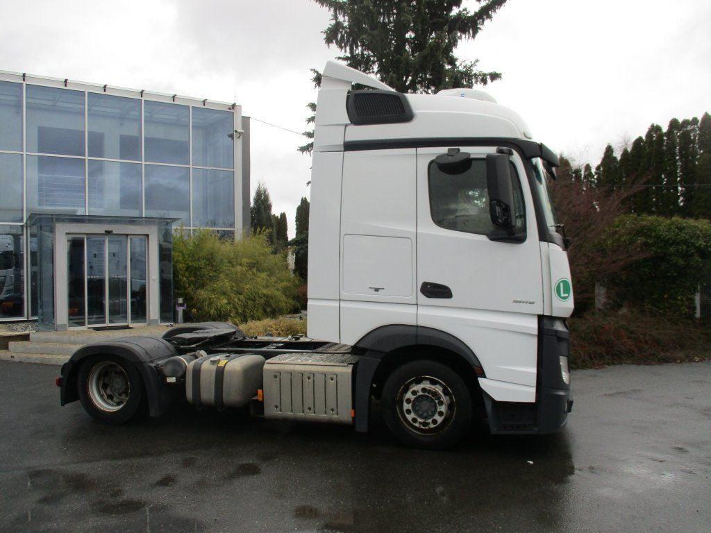 Mercedes-Benz 1845 Actros EURO 6 MEGA/lowdeck - Камион влекач: слика 3 Mercedes-Benz 1845 Actros EURO 6 MEGA/lowdeck - Камион влекач: слика 3