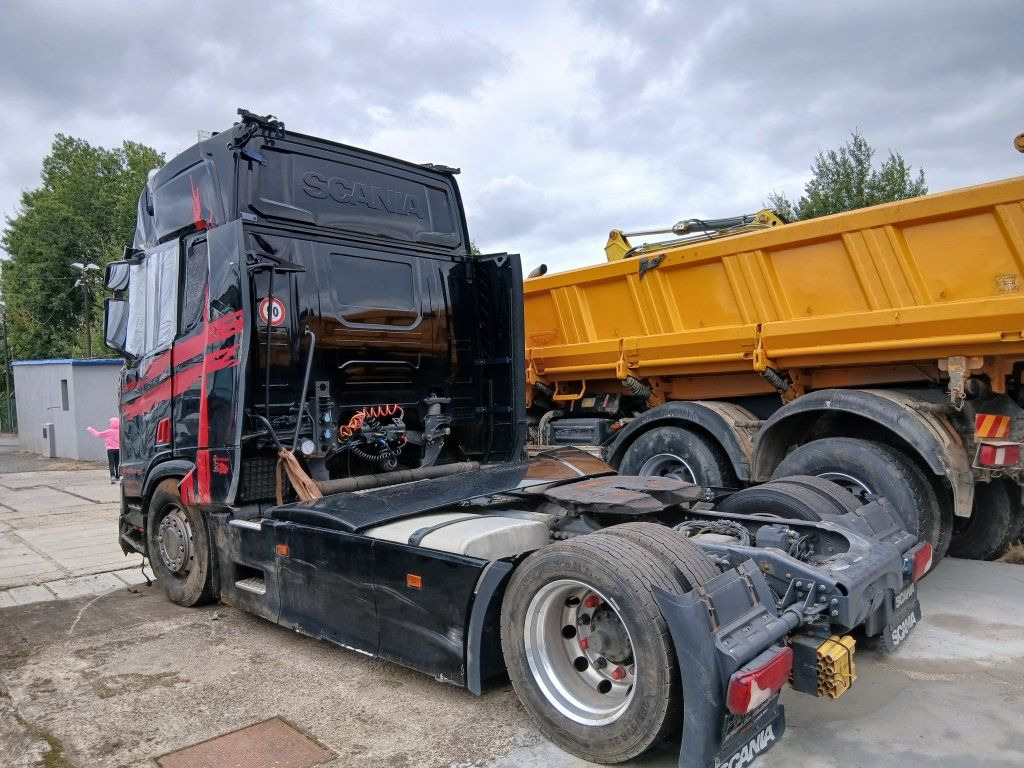 Scania R450 MEGA/lowdeck Unfall / damage - Камион влекач: слика 3 Scania R450 MEGA/lowdeck Unfall / damage - Камион влекач: слика 3