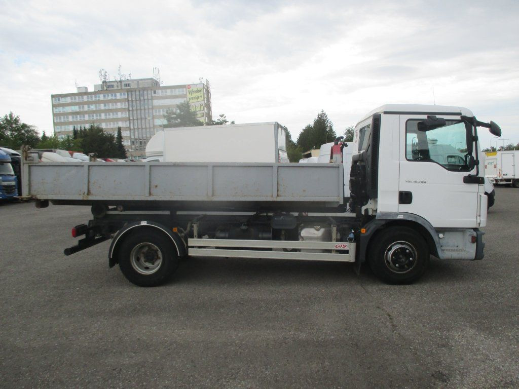 MAN TGL 12.180 4x2 MAN TGL 12.180 4x2 - Камион со кука за подигање: слика 4 MAN TGL 12.180 4x2 MAN TGL 12.180 4x2 - Камион со кука за подигање: слика 4