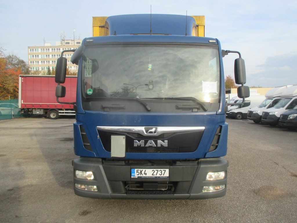 MAN TGL 12.250 - Камион со церада: слика 2 MAN TGL 12.250 - Камион со церада: слика 2
