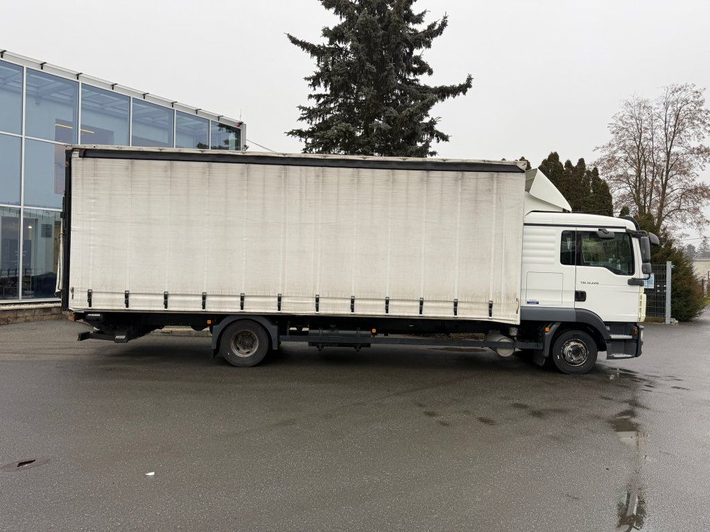 MAN TGL12.220 EURO 5 - Камион со церада: слика 3 MAN TGL12.220 EURO 5 - Камион со церада: слика 3