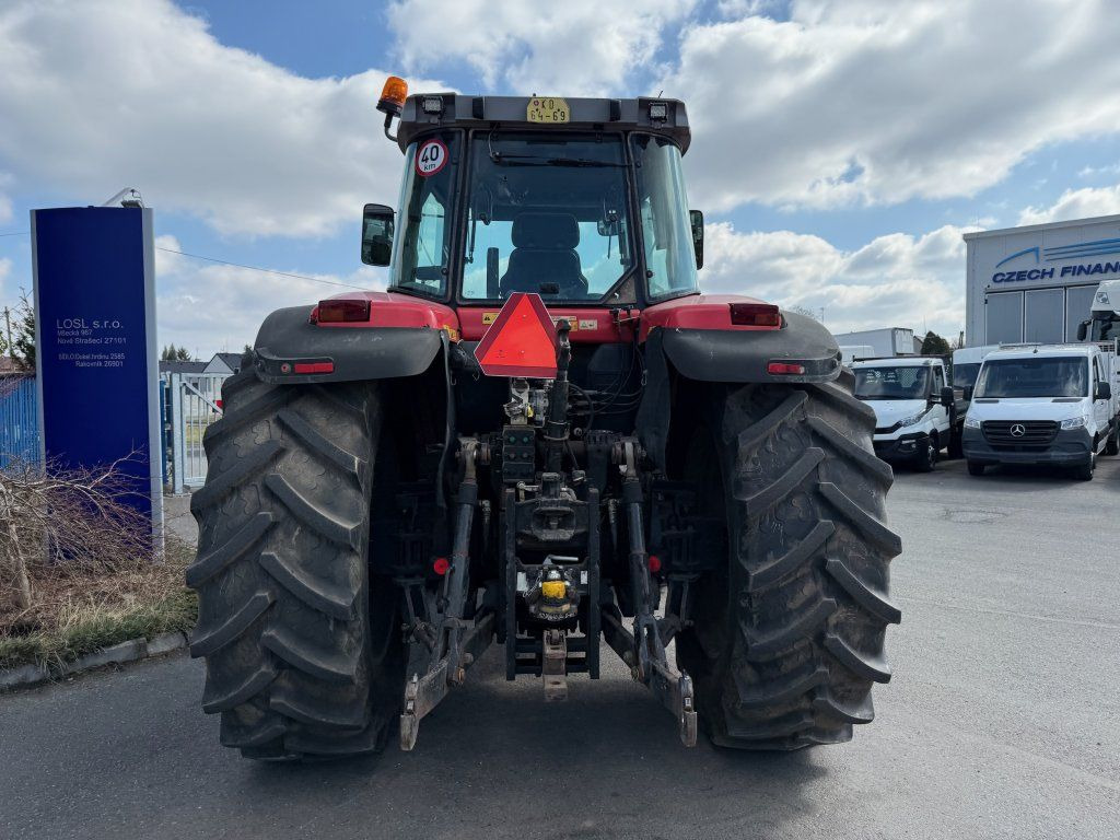 Massey Ferguson MF8260 - Трактор: слика 5 Massey Ferguson MF8260 - Трактор: слика 5