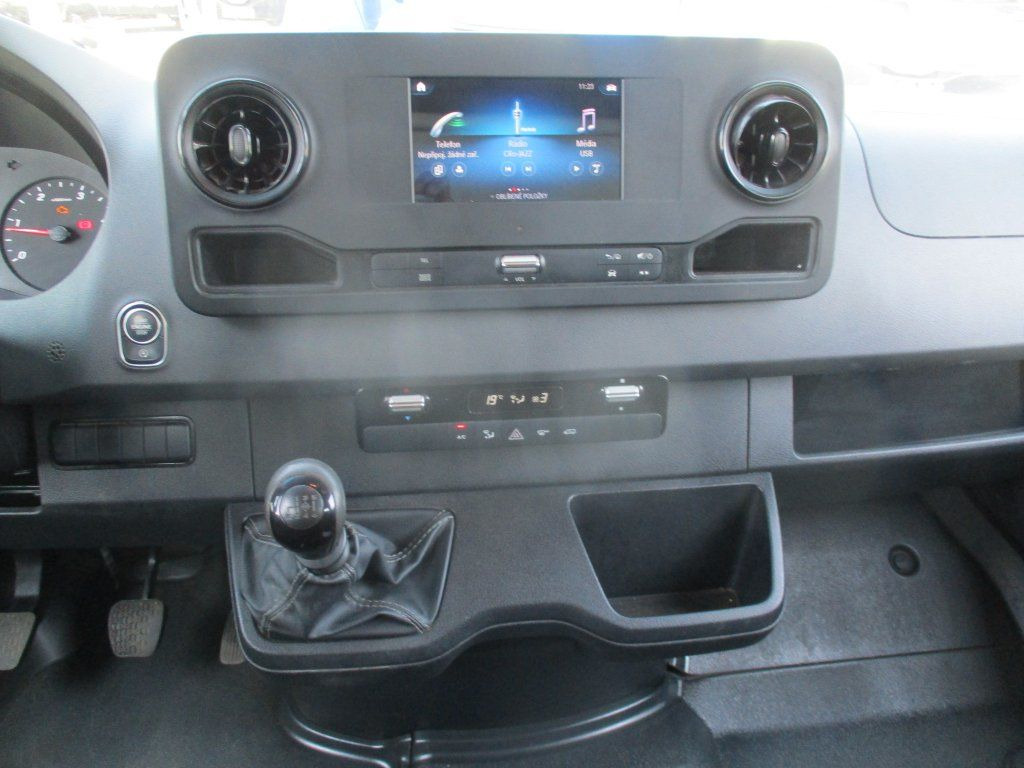 Комби кипер, Комби со двојна кабина Mercedes-Benz Sprinter 514CDI: слика 19 Комби кипер, Комби со двојна кабина Mercedes-Benz Sprinter 514CDI: слика 19