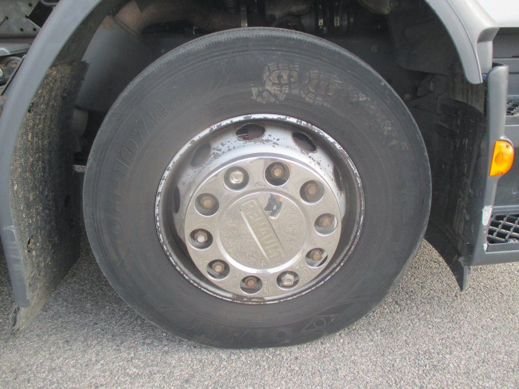 Лизинг на  Renault D18 320 Renault D18 320: слика 17