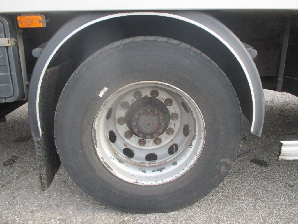 Лизинг на  Renault D18 320 Renault D18 320: слика 19