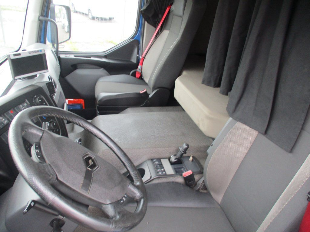 Renault D18, 320 - Камион сандучар: слика 4 Renault D18, 320 - Камион сандучар: слика 4