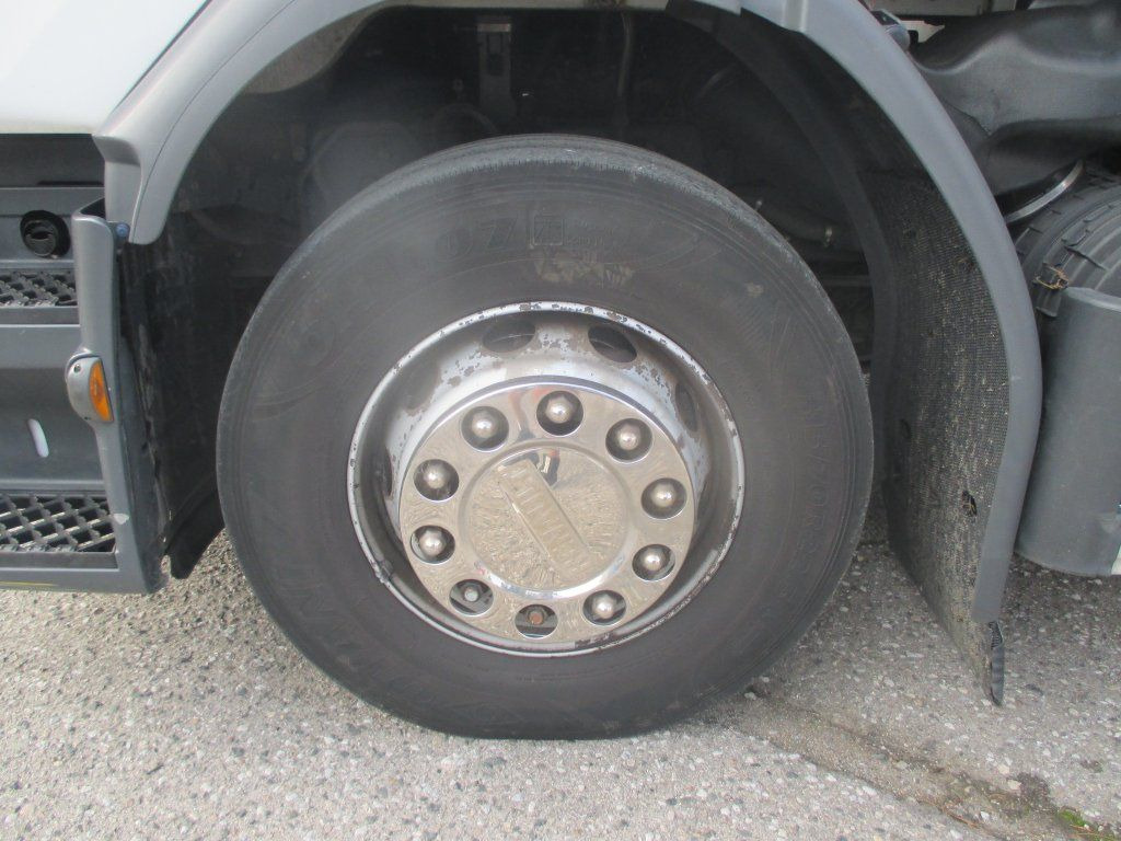 Лизинг на  Renault D18 320 Renault D18 320: слика 15