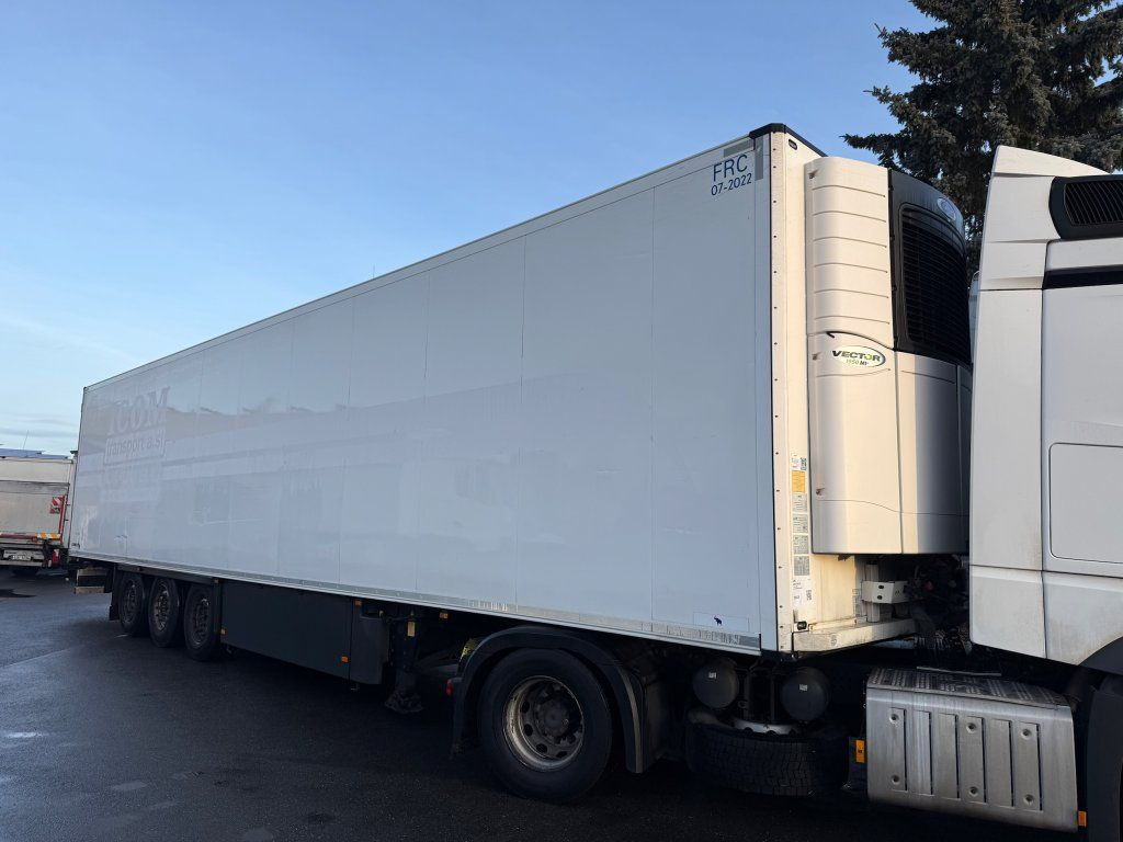 Schmitz Cargobull Carrier Vector 1950 Bi-temp - Полуприколка сандучар: слика 1 Schmitz Cargobull Carrier Vector 1950 Bi-temp - Полуприколка сандучар: слика 1