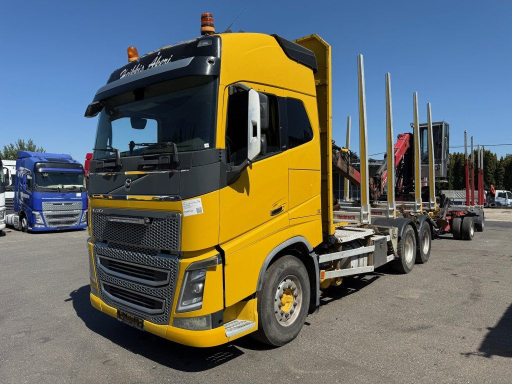 Volvo FH 16 750 6x4 + Fliegl - Камион за дрва, Камион со кран: слика 3 Volvo FH 16 750 6x4 + Fliegl - Камион за дрва, Камион со кран: слика 3