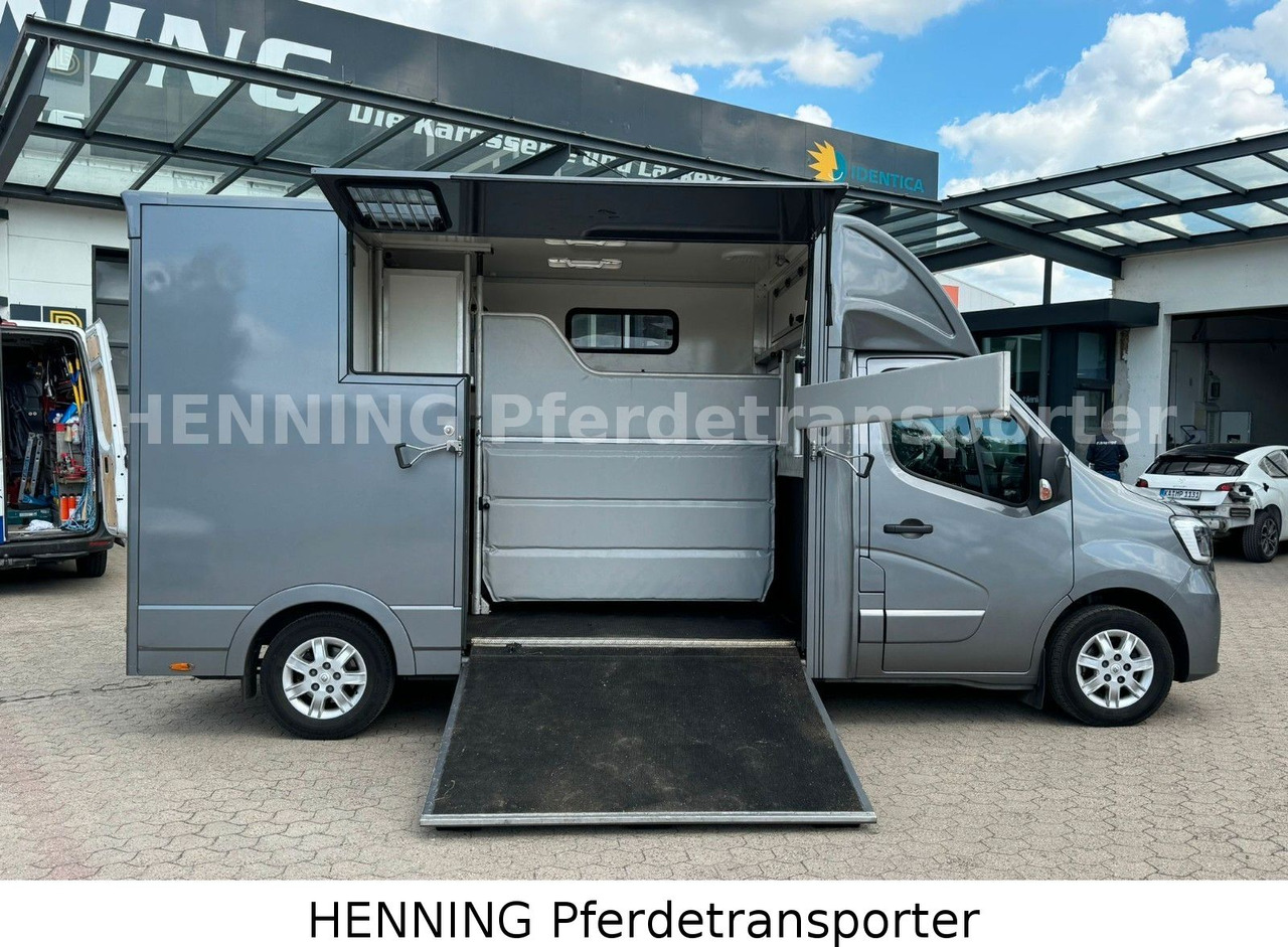 Renault 3-Sitzer - Камион за коњи, Комбе: слика 3 Renault 3-Sitzer - Камион за коњи, Комбе: слика 3