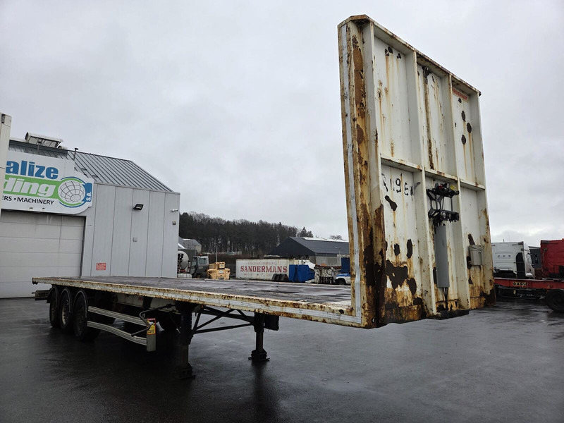 Fruehauf - Полуприколка платформа: слика 1 Fruehauf - Полуприколка платформа: слика 1