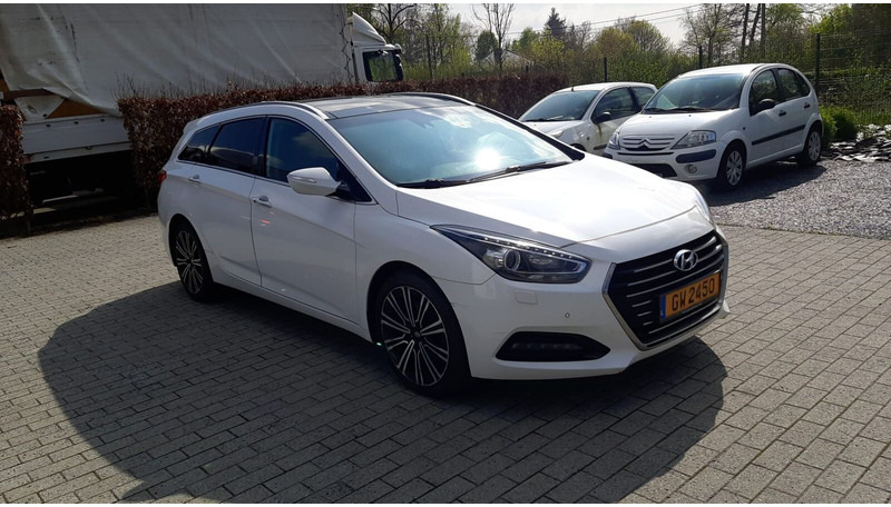 Hyundai i40 - Автомобил: слика 1 Hyundai i40 - Автомобил: слика 1
