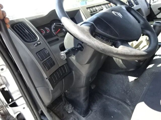 Renault Midlum 270 dxi - manual gearbox / steel suspension lames - Камион сандучар: слика 4 Renault Midlum 270 dxi - manual gearbox / steel suspension lames - Камион сандучар: слика 4