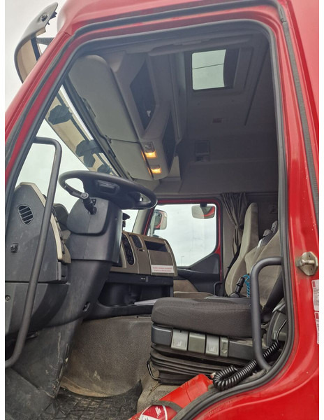 Renault Premium 450dxi - Камион со церада: слика 4 Renault Premium 450dxi - Камион со церада: слика 4