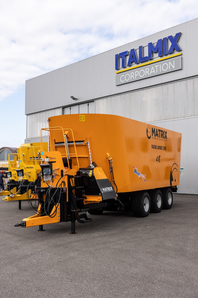 ITALMIX radon-jumbo-cube - Вагон за мешање сточна храна: слика 3 ITALMIX radon-jumbo-cube - Вагон за мешање сточна храна: слика 3