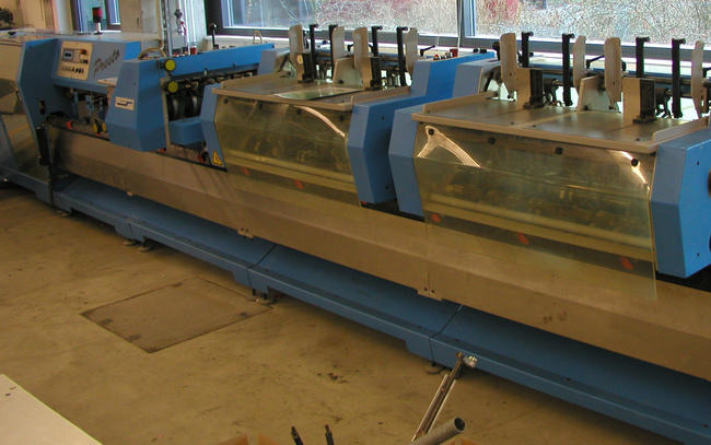 Muller Martini Presto Saddle Stitcher - Опрема за печатење: слика 3 Muller Martini Presto Saddle Stitcher - Опрема за печатење: слика 3