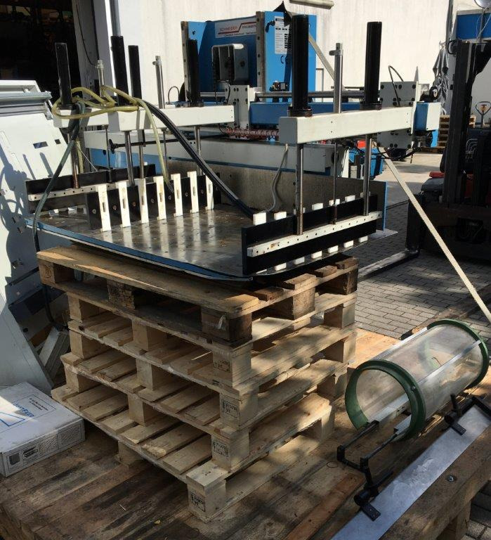 Schneider Enginneering Stacker (Transomat) Model 1058 - Машина за сечење хартија: слика 1 Schneider Enginneering Stacker (Transomat) Model 1058 - Машина за сечење хартија: слика 1
