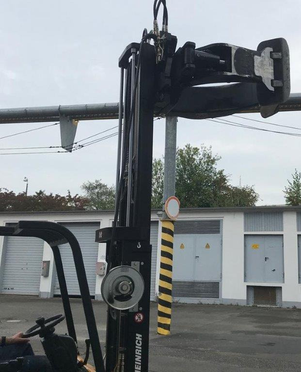 Three-wheel electric front loader Jungheinrich EFG DF 15 with duplex mast and Meyer roller clamp - Електричен вилушкар: слика 3 Three-wheel electric front loader Jungheinrich EFG DF 15 with duplex mast and Meyer roller clamp - Електричен вилушкар: слика 3