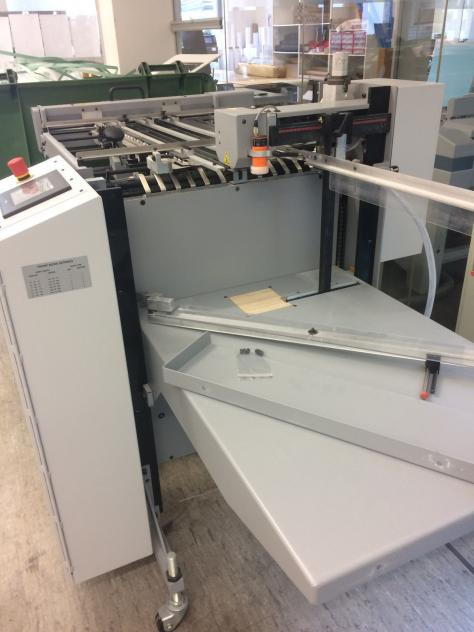 Tree FK-20 Solo Flat Stack Feeder - Машина за виткање хартија: слика 3 Tree FK-20 Solo Flat Stack Feeder - Машина за виткање хартија: слика 3