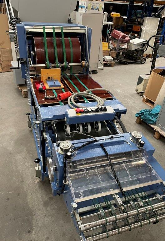 Vertical sheet press delivery MBO SBAP 46 ME - Машина за виткање хартија: слика 1 Vertical sheet press delivery MBO SBAP 46 ME - Машина за виткање хартија: слика 1