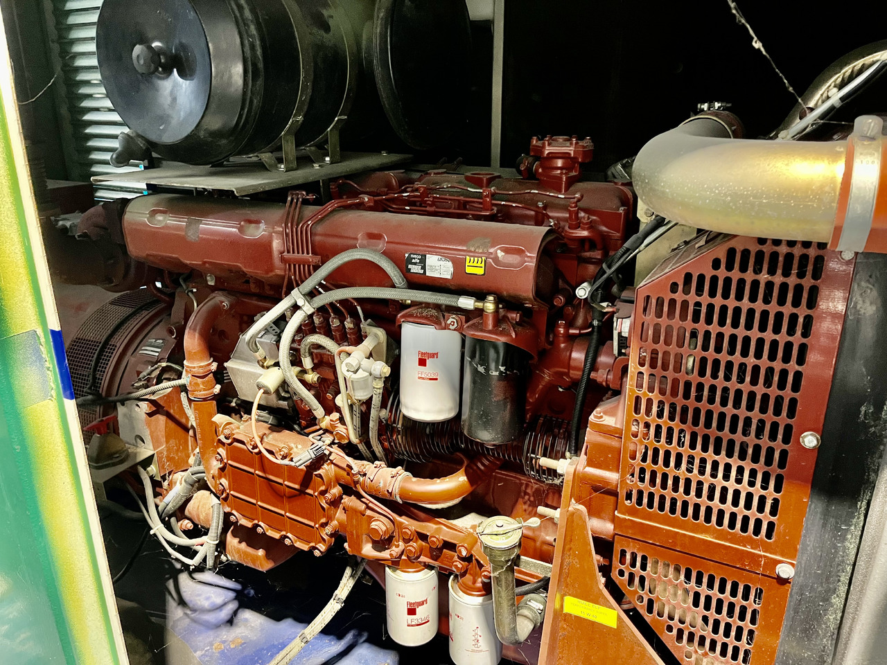 IVECO 250 kVa 8210 diesel - Генераторска поставка: слика 4 IVECO 250 kVa 8210 diesel - Генераторска поставка: слика 4